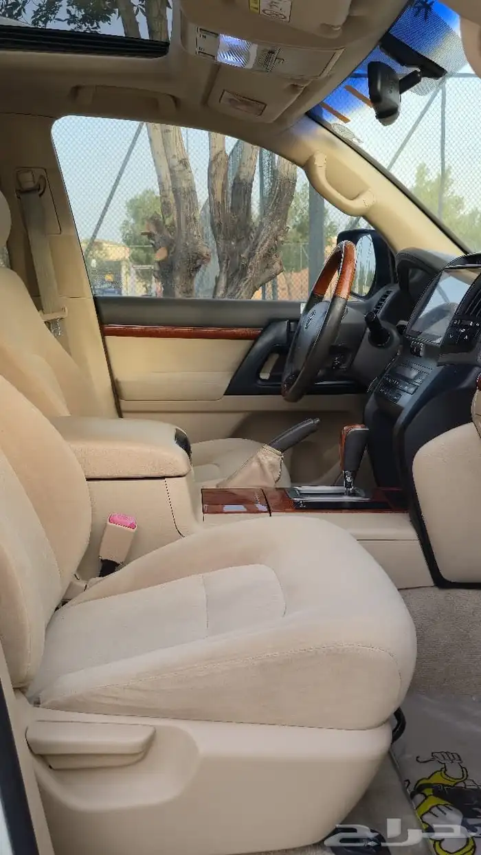 لاندكروزر 2014 GXR3 17