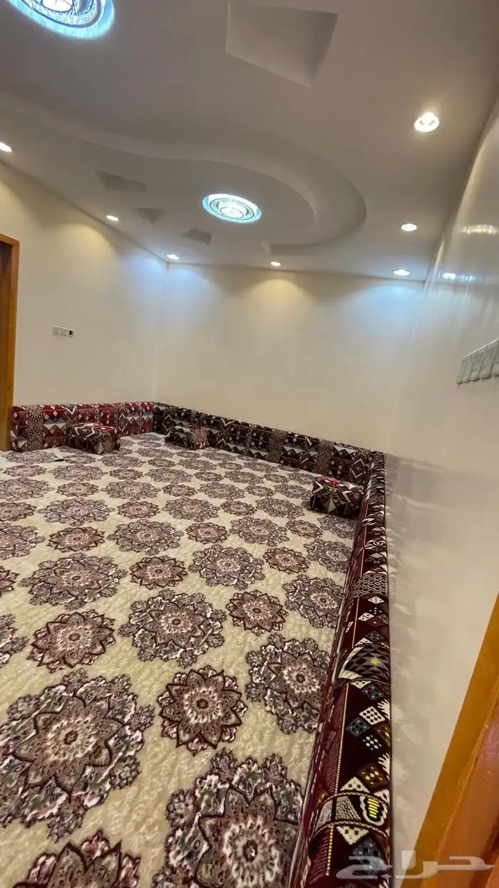 شقة مفروشة سنة دراسية عوائيل 2500 ابها مخطط درة المطار 1