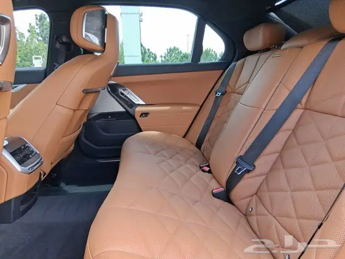 - بحالة الوكالة BMW740-2024 الكرستالة 6