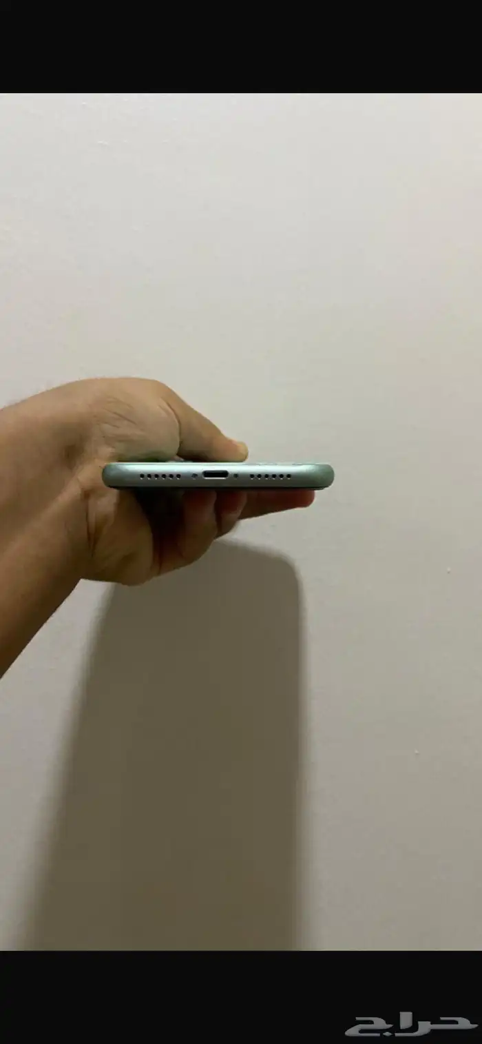 ايفون 11 العادي 3