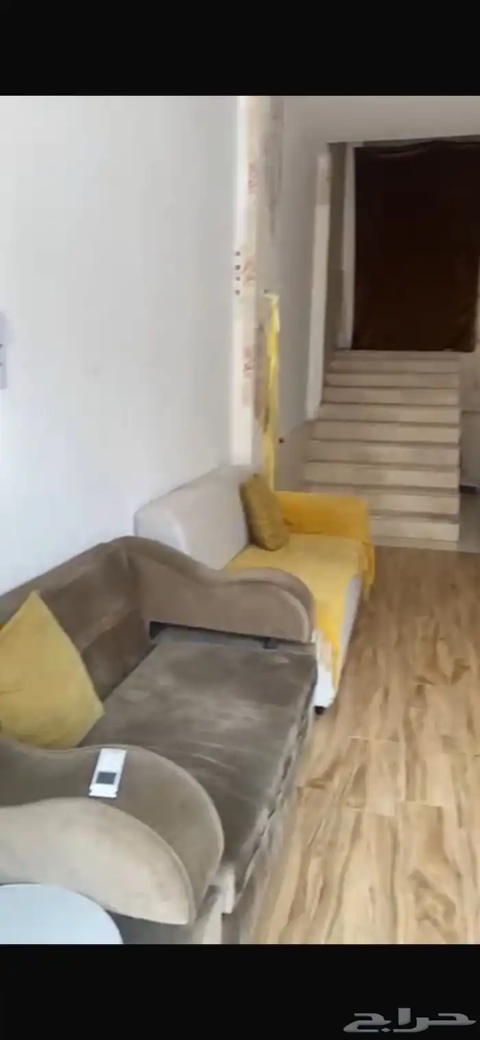 مغسلة رخام مع مخازن للحلاقة وكنب 4