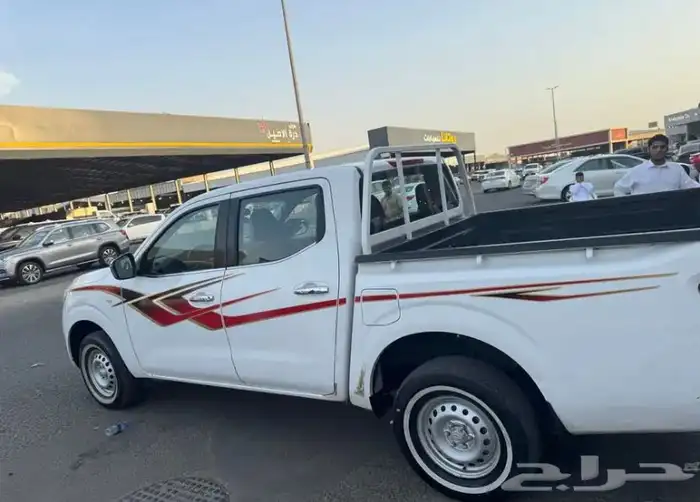 نيسان نفارا 1