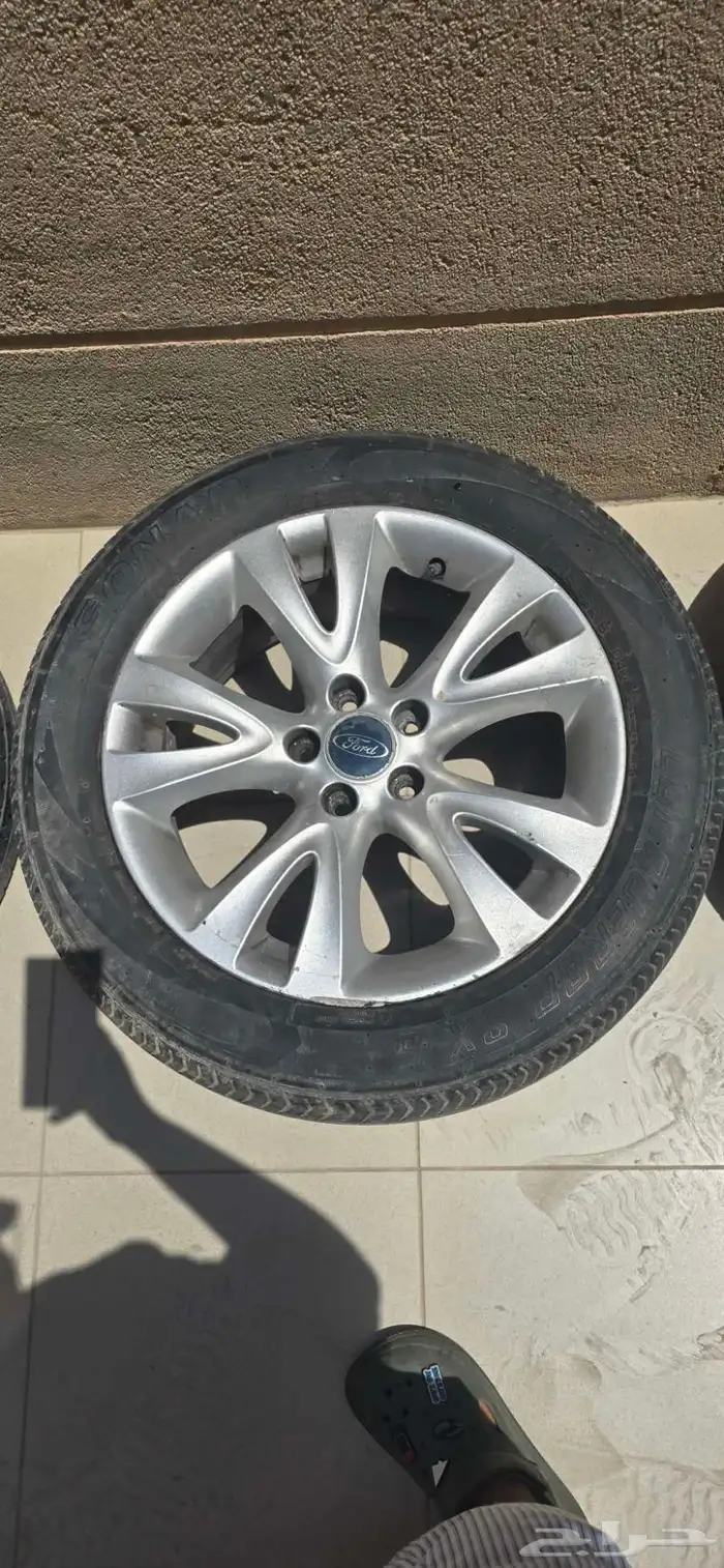 جنوط تورس اصليين طقم مع الكفرات 3