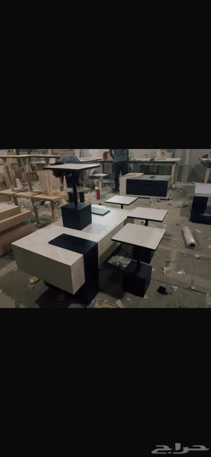 طاولات تفصيل حسب طلب 42