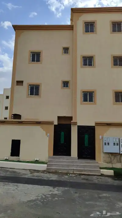 نص عماره ثلاث شقق فوق بعض للبيع 900 الف قابل لتفاوض 0