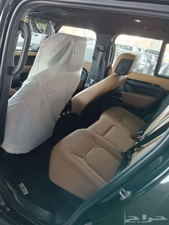 لاندروفر ديفيندر V6 HSE 2025 الناغي هيدروليك بروجيكتور 4