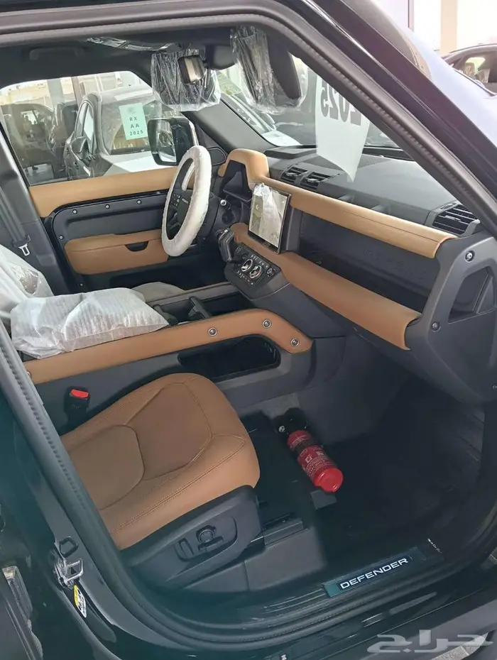 لاندروفر ديفيندر V6 HSE 2025 الناغي هيدروليك بروجيكتور 5