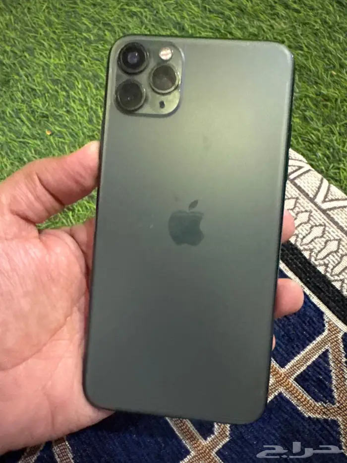 ايفون 11 برو ماكس نظيف 1