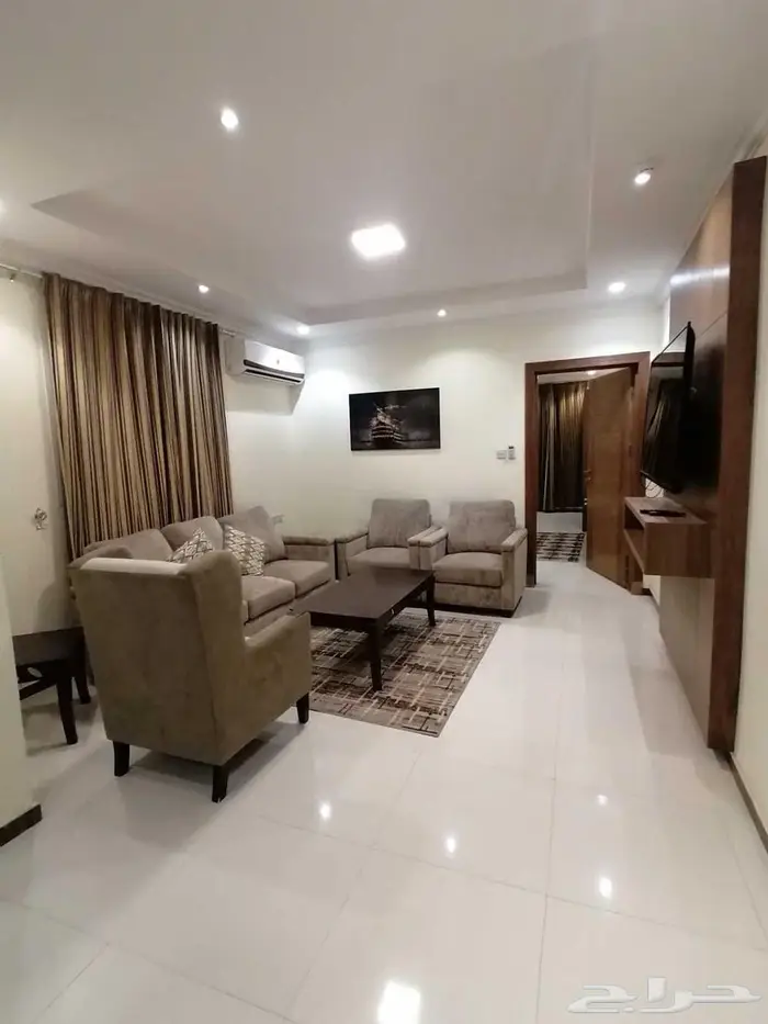 شقق فاخره للايجار الشهري والسنوي حي العليا 2
