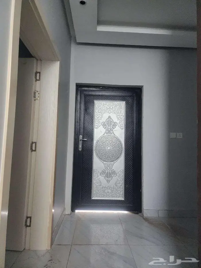 فيلا في حي التلال فيها مطبخ و مكيفات جاهزه 4