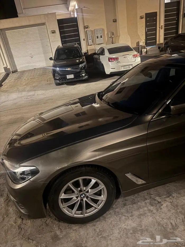 BMW 520i 2019 بي ام دبليو الفئة الخامسه للبيع 5