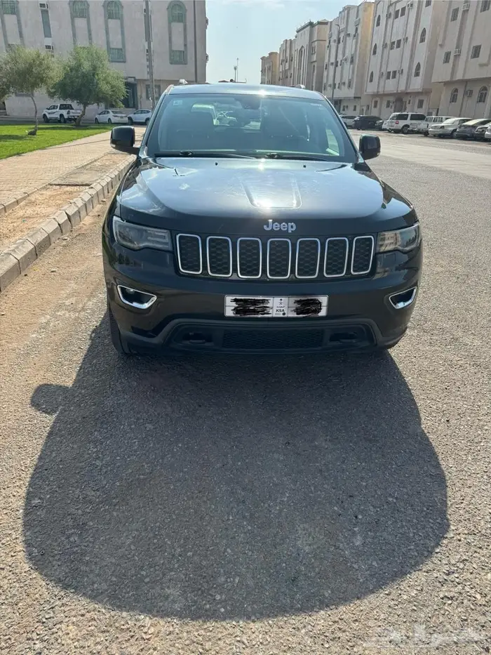 جراند شيروكي لاريدو 2019 10
