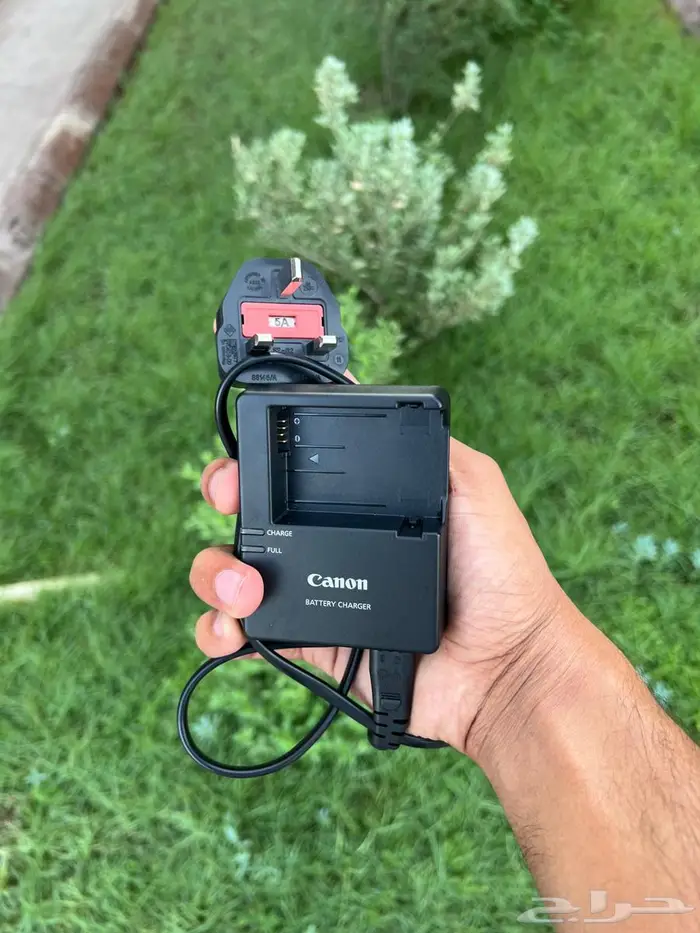كاميرا كانون احترافيه موديل Eos 650D الشلشة تاتش سكرين 9