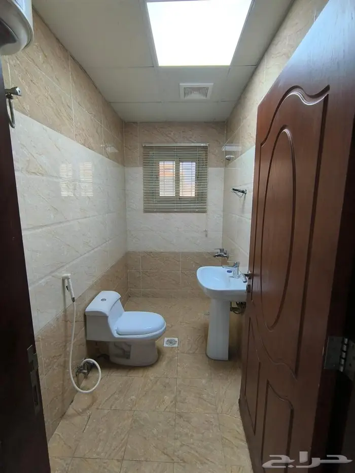 مكتب للإيجار حي الزهراء مدينة جدة 5