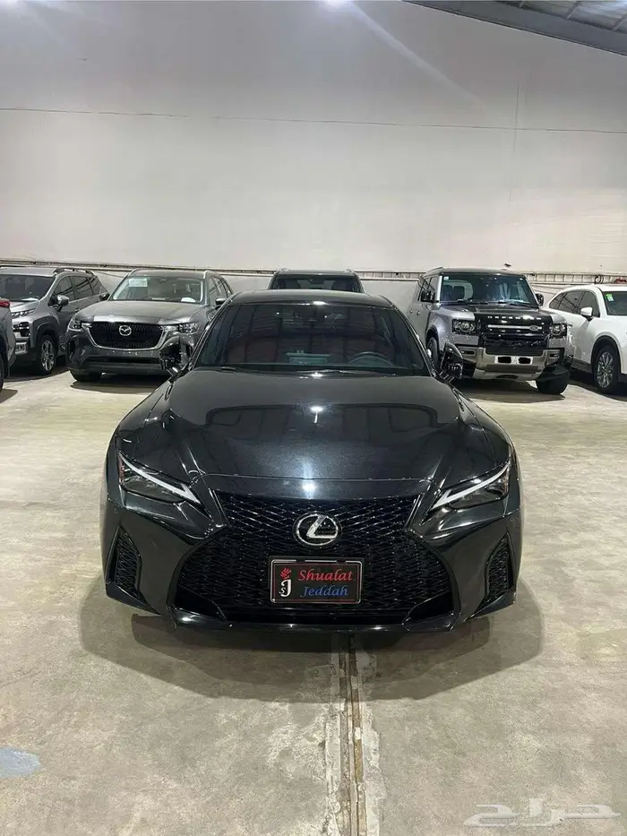 لكزس is350 F 2024 سبورت شبه جديد ( الوكيل عبداللطيف جميل ) 0