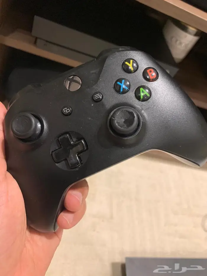 Xbox One X 1
