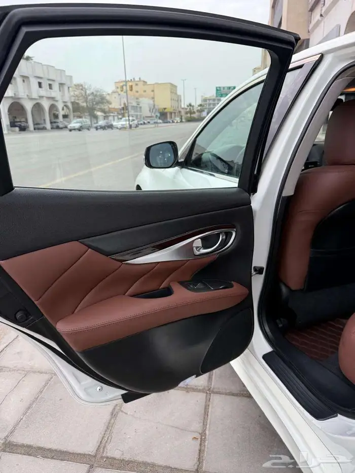 Q70 انفنيتي 8