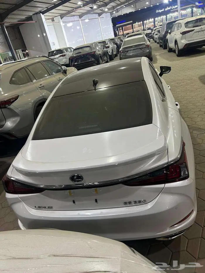 لكزس ES350 2025 3