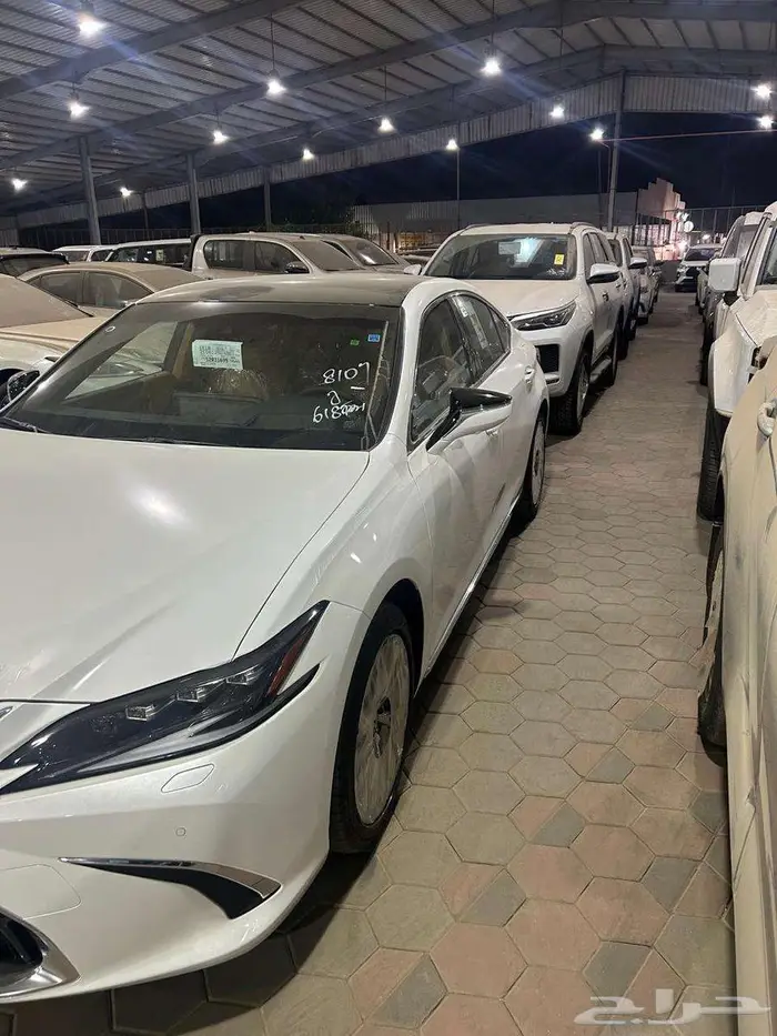 لكزس ES350 2025 1