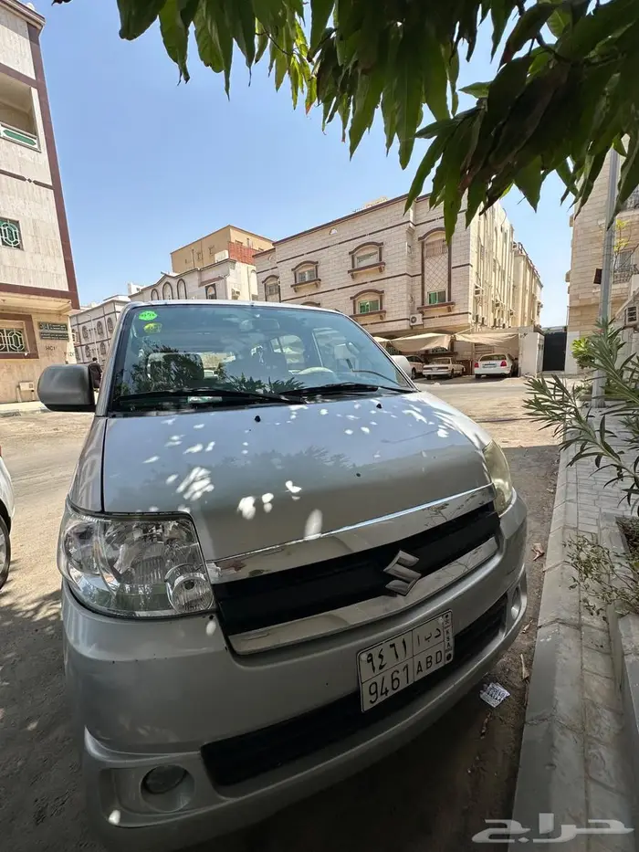 سوزوكي باص APV موديل 2013 3