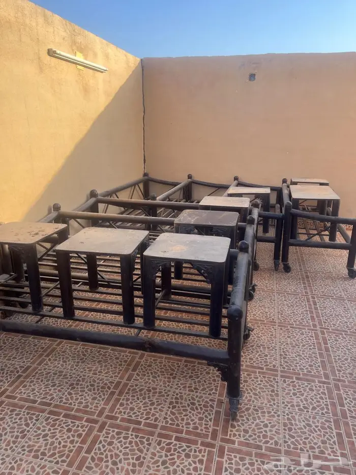كراسي حديد للبيع بحالة جيدة 1