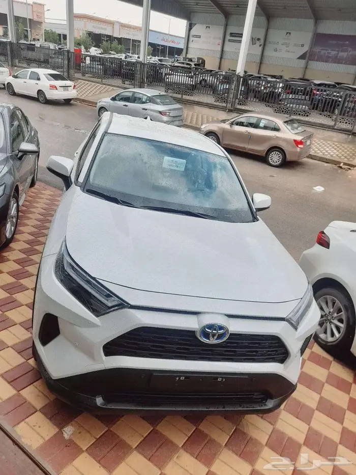 تويوتا راف فور ال اي هايبرد ابيض 2024 2