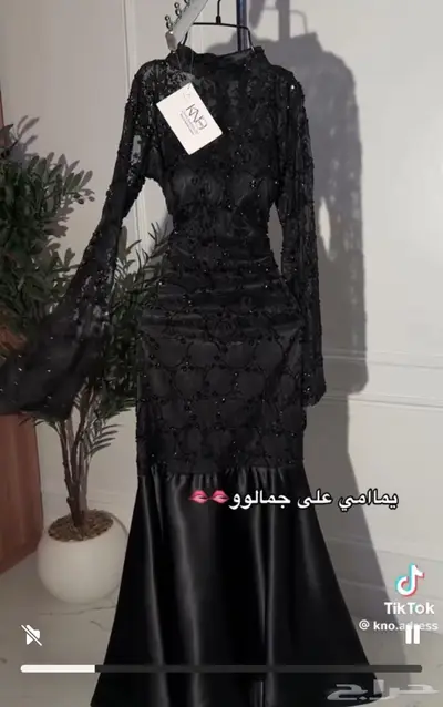 فستان اسود 0