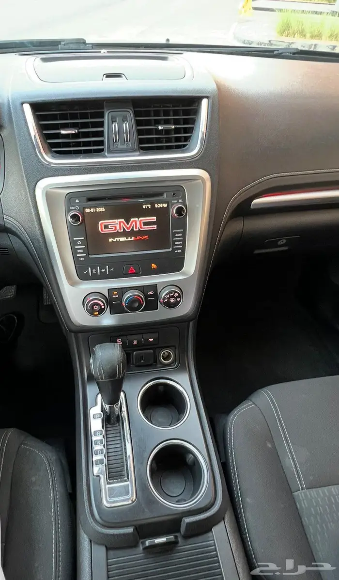 جمس اكاديا نظيف Acadia GMC 4