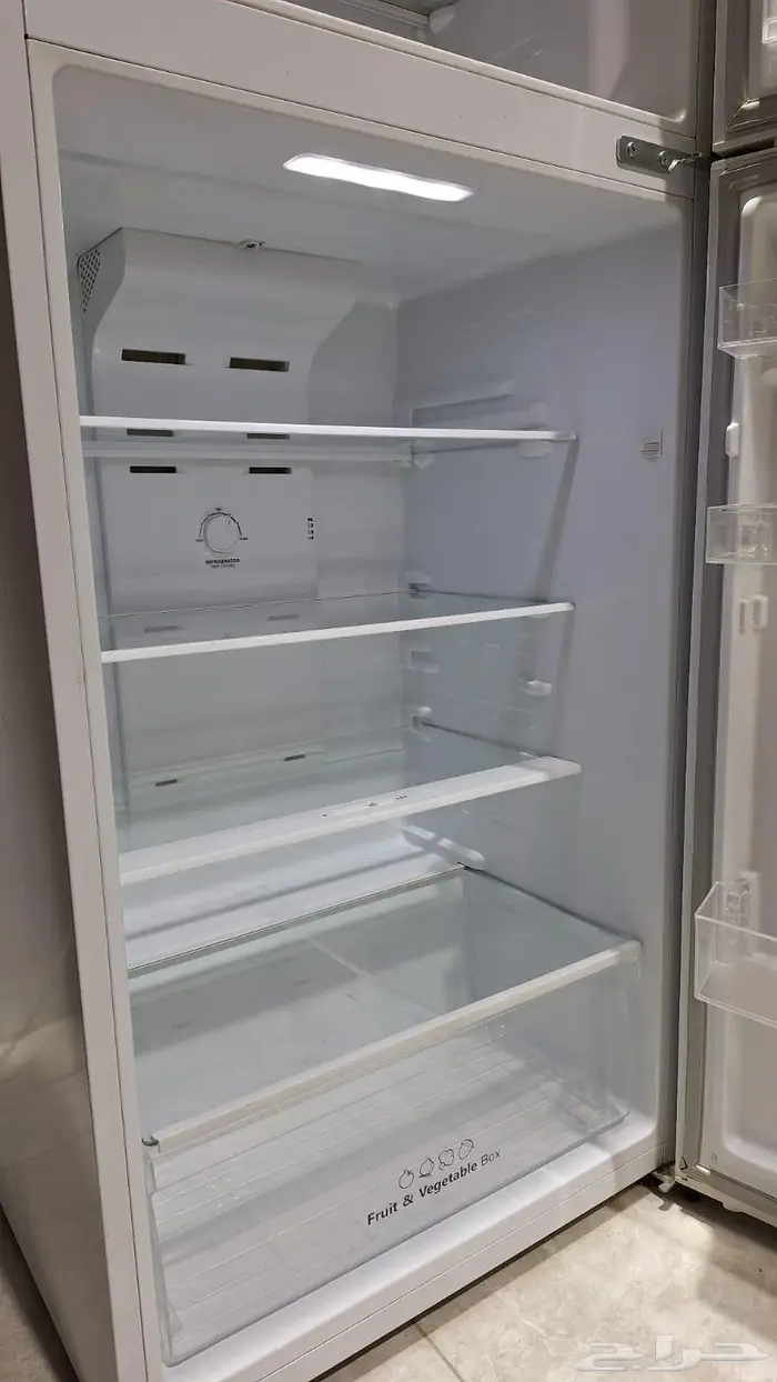 ثلاجة يوجين نظيفه جدا 6