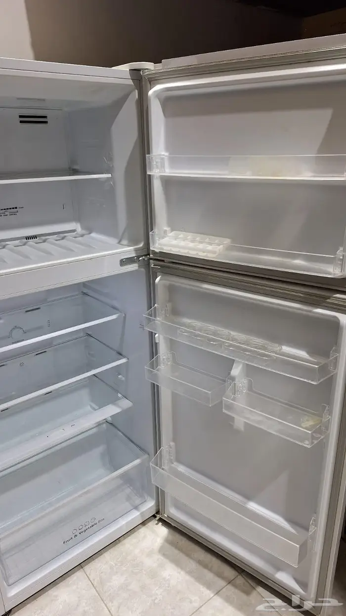 ثلاجة يوجين نظيفه جدا 4