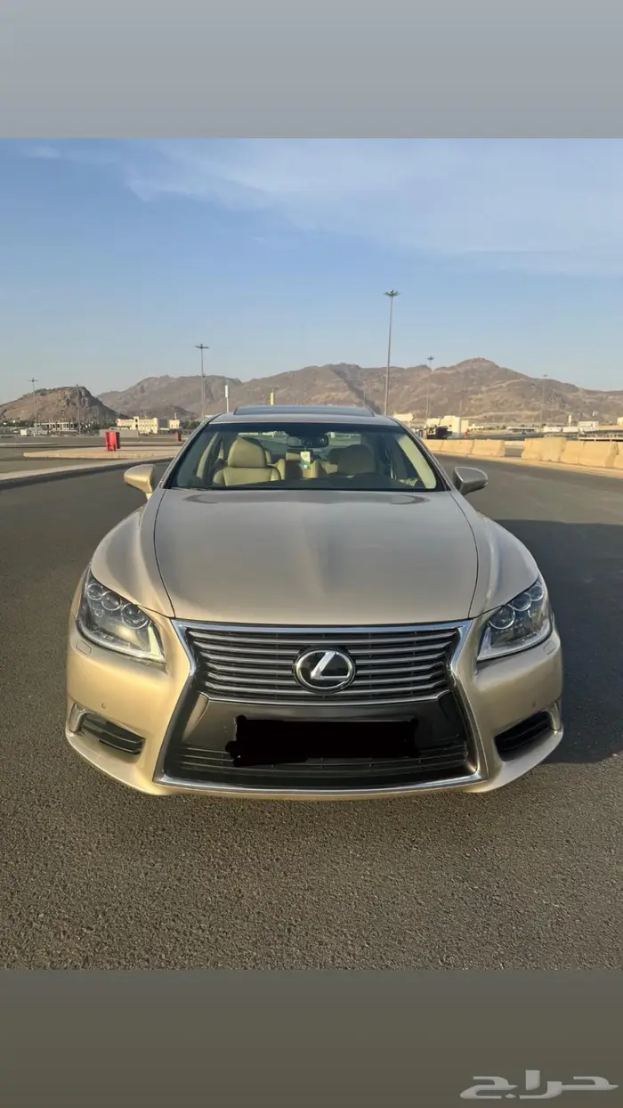 لكزس LS460 2015 6