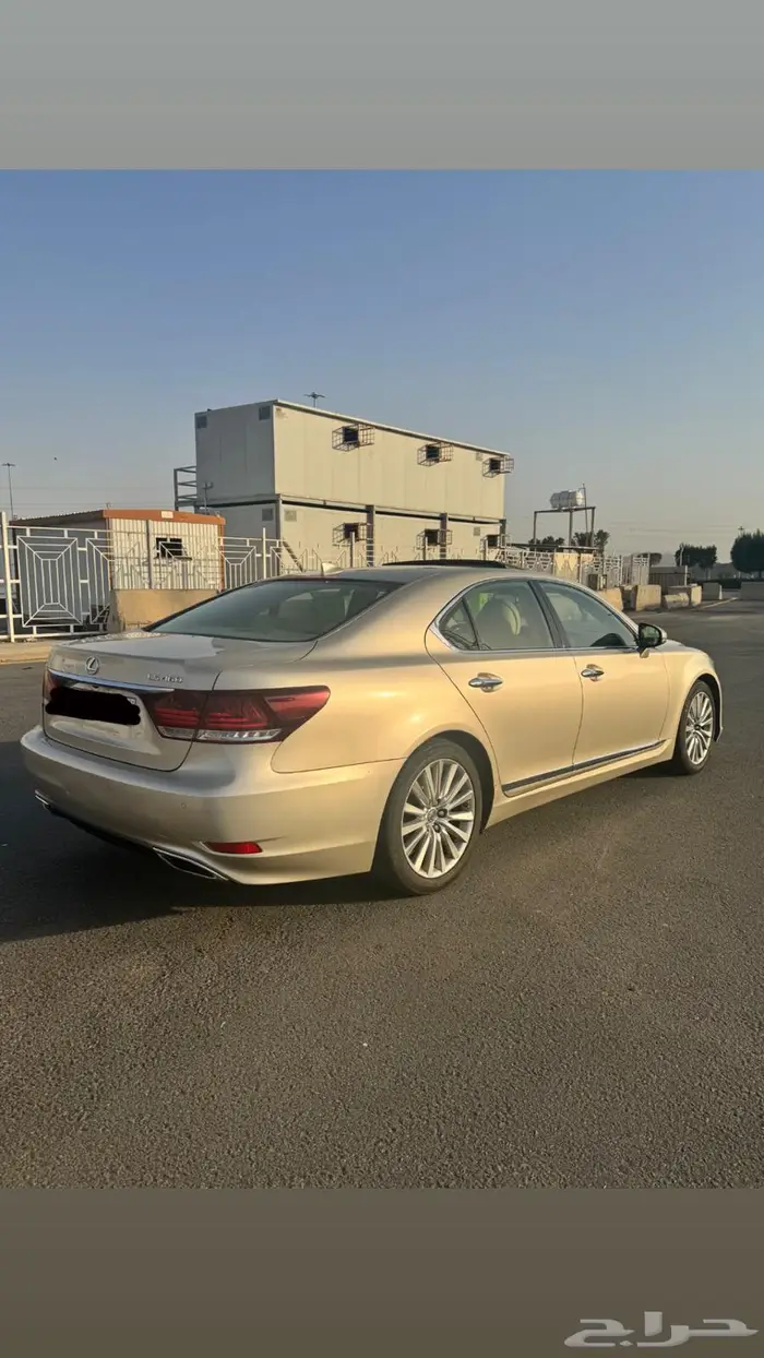 لكزس LS460 2015 3