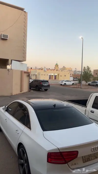 اودي A8L سلندر 8 index