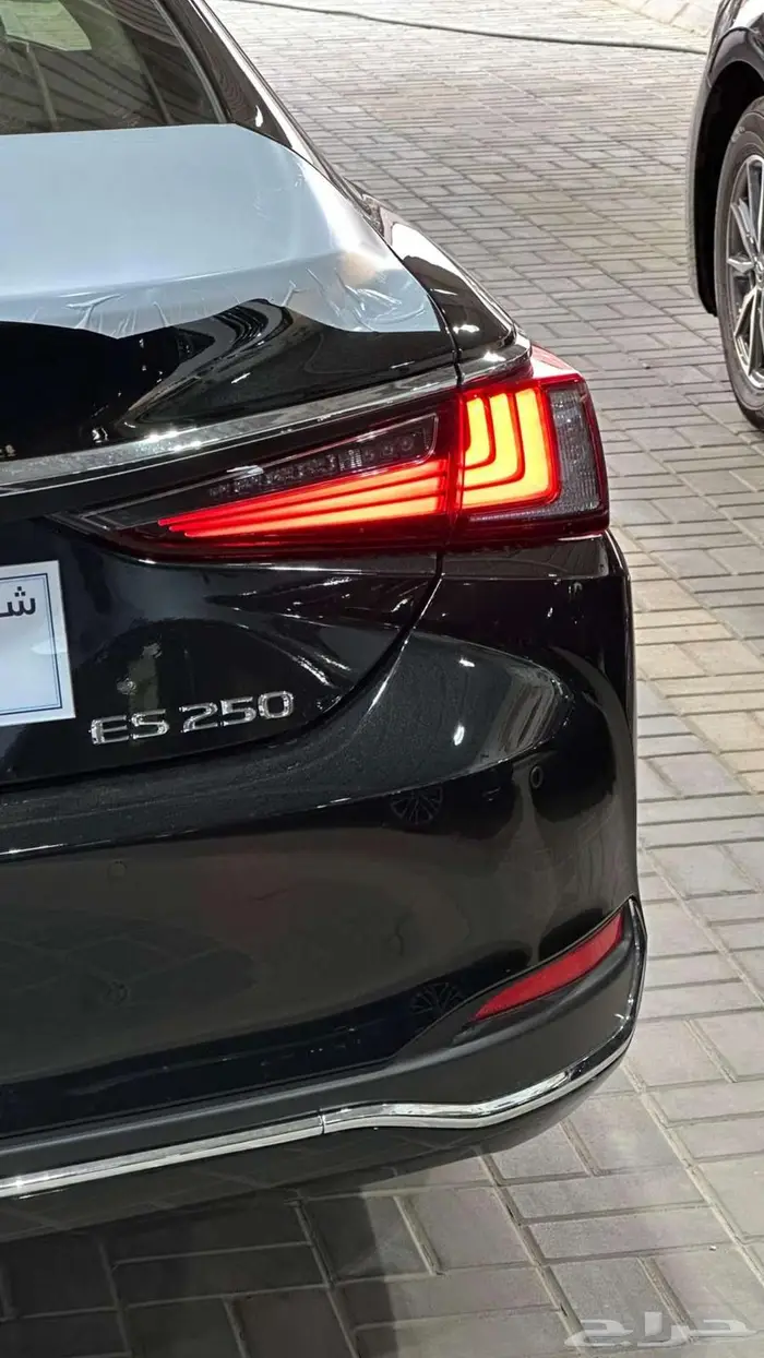 لكزس ES250 AA ستاندر 2025 10