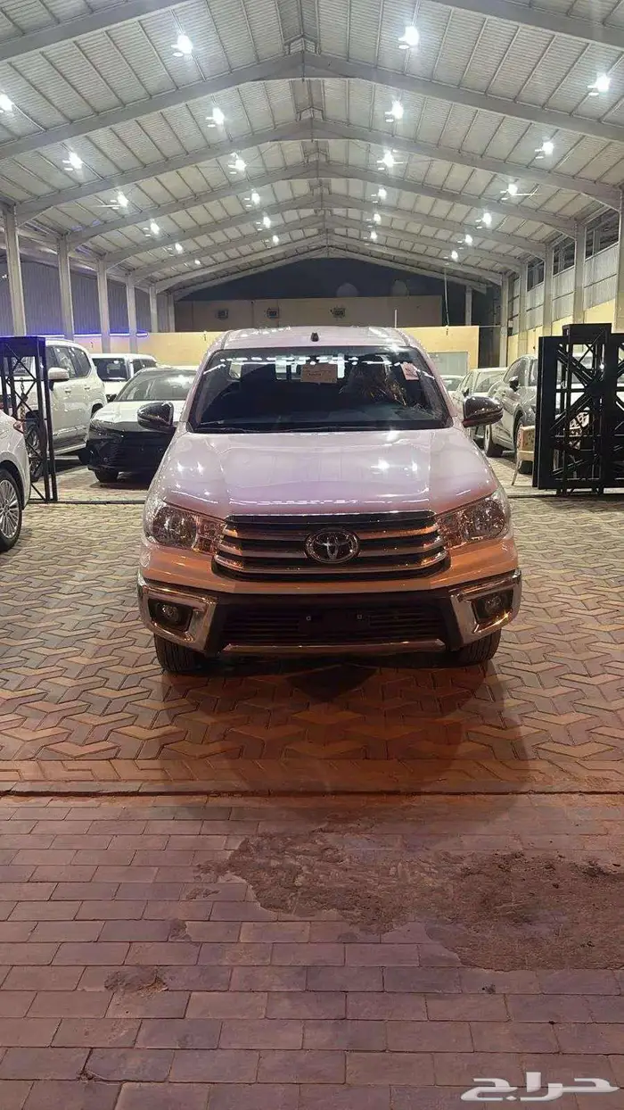 هايلوكس بنزين بدون دبل glx2 2025 1