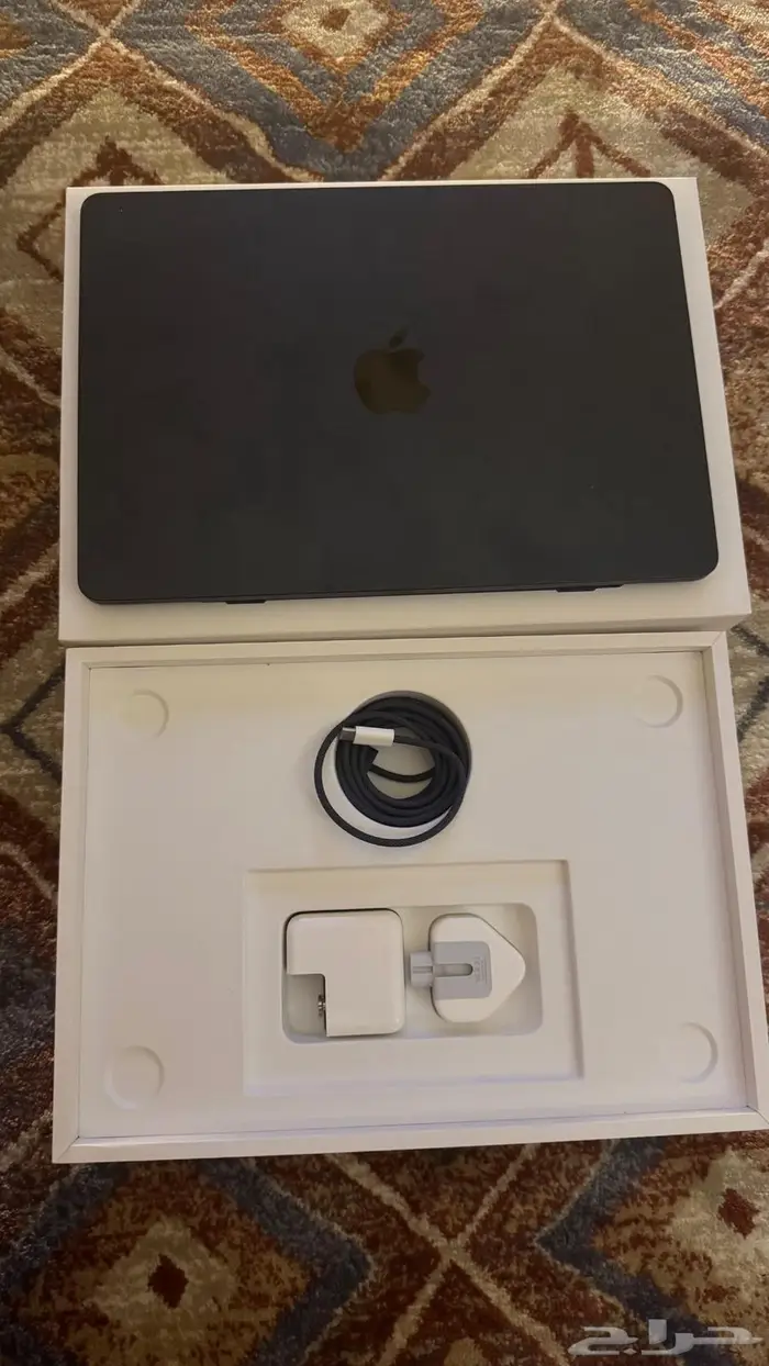ماك بوك اير M2 نضيف جدا جدا 0