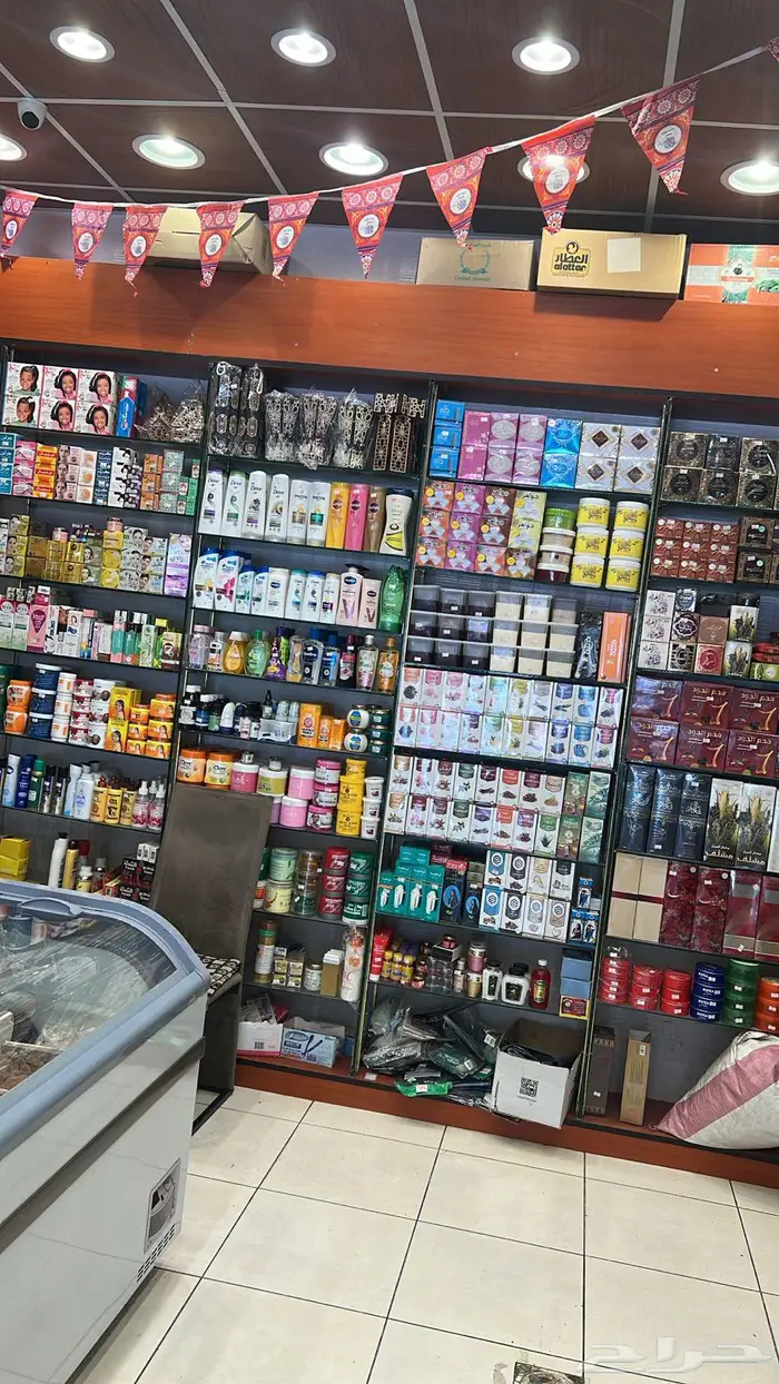 محل عطاره وتمور ومكسرات للتقبيل 2