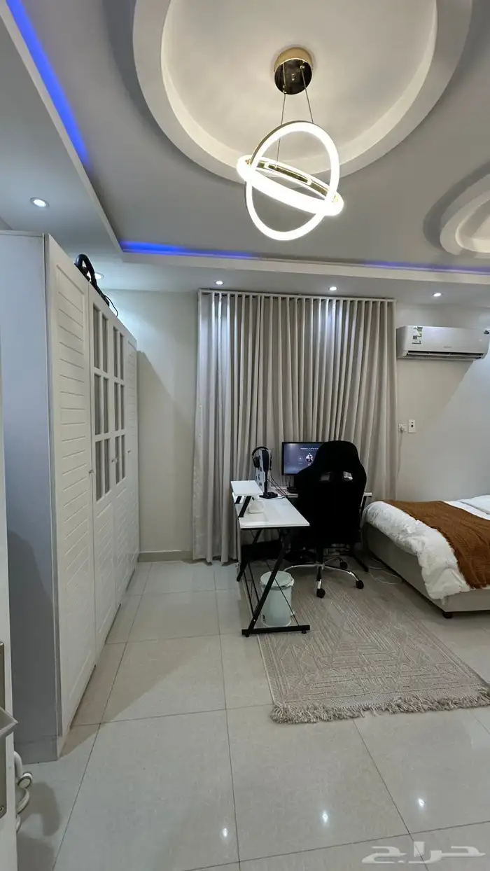 فيلا دور وثلاث شقق مساحة625 حي السعاده 2