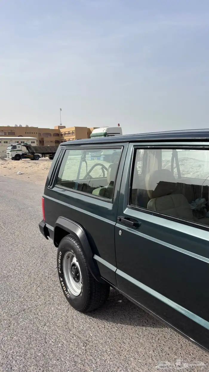 جيب. شيروكي 94 0