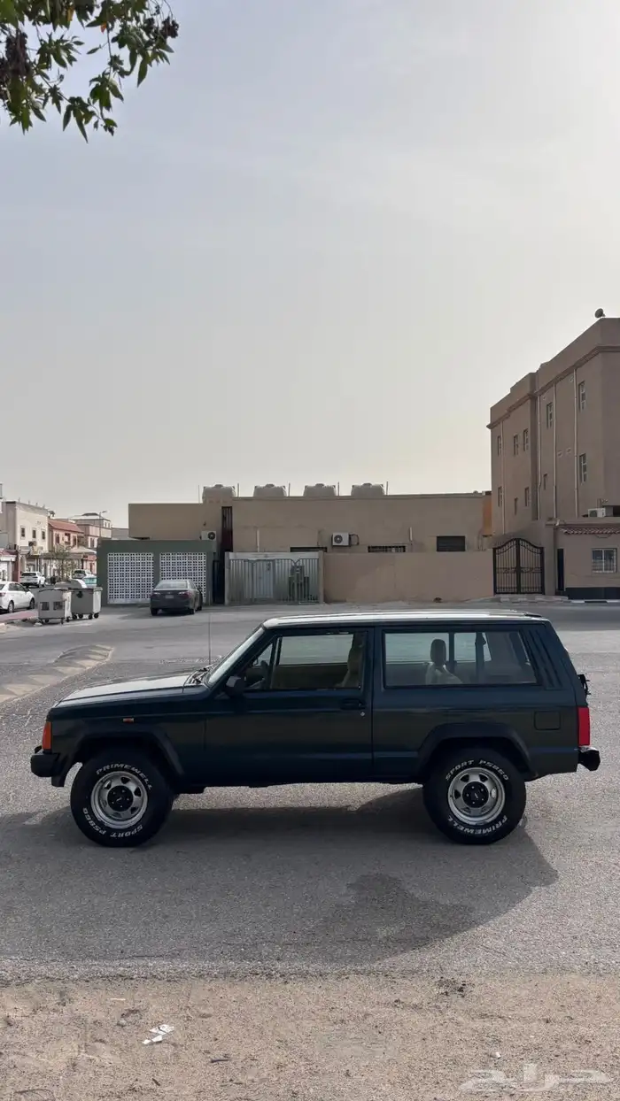جيب. شيروكي 94 15