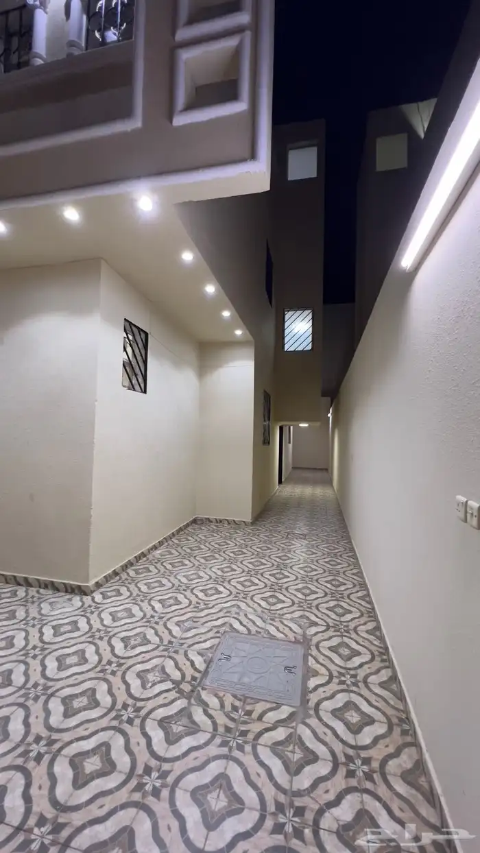فيلا دوبلكس للبيع في حي طويق 2