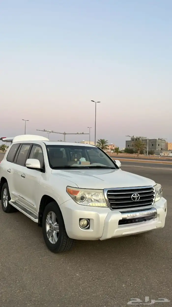 لاندكروزر GXR 2014 وكالة مالك أول فل كامل 1