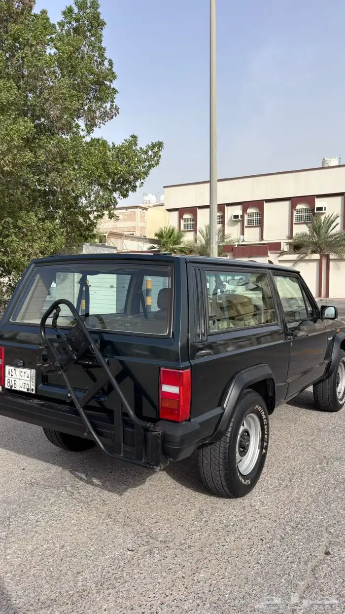 جيب. شيروكي 94 8
