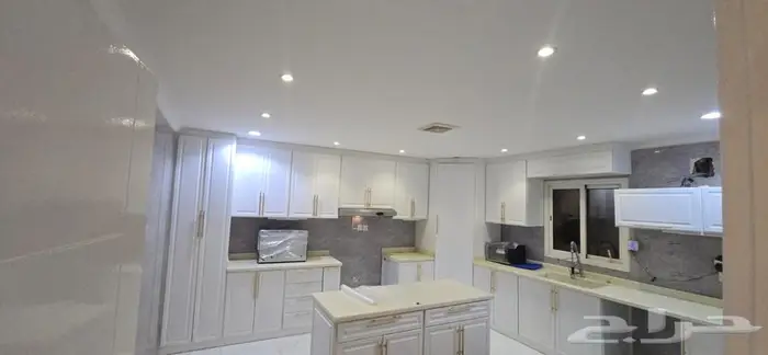 شقة للإيجار حي الشعلة 4