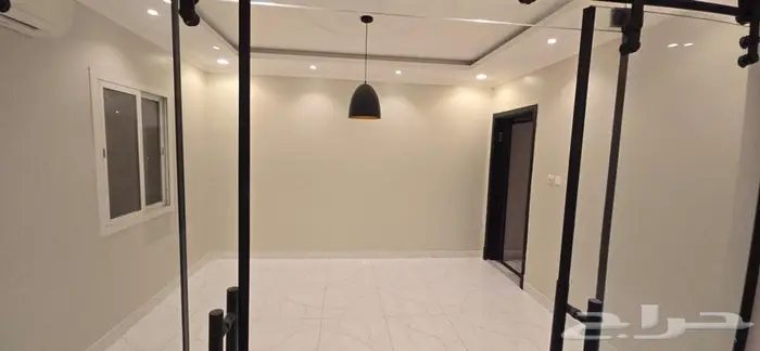 شقة للإيجار حي الشعلة 12