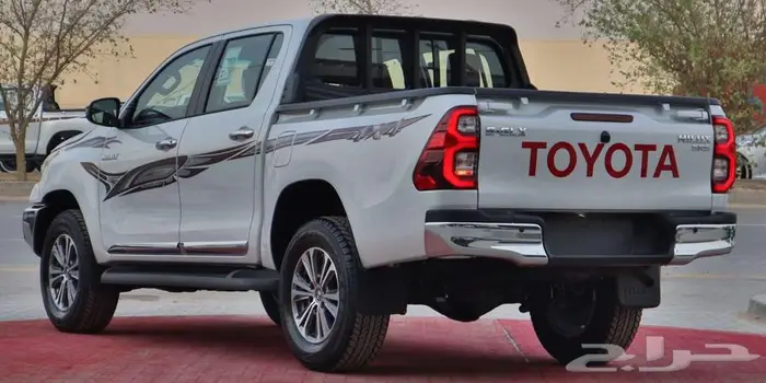هايلوكس غمارتين S-GLX 4 4 اوتوماتيك بنزين 2025 سعودي 12