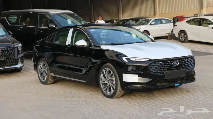 فورد تورس تيتانيوم موديل 2025 متوفر جميع الالوان كاش  اقساط 2