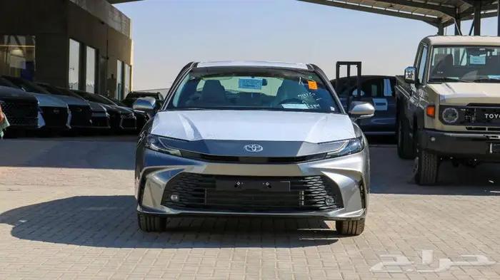تويوتا كامري 2025 5