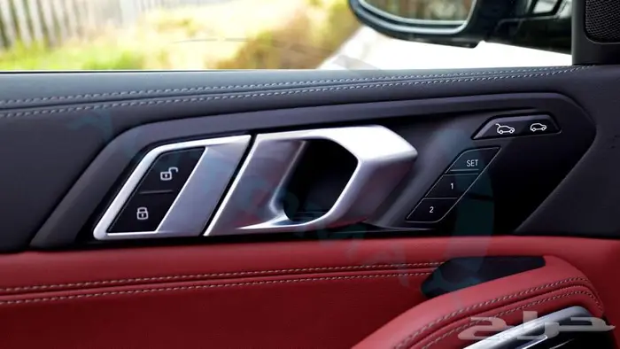 2025 BMW X6 XDRIVE 40i M SPORT 3.0L AWD GCC 35