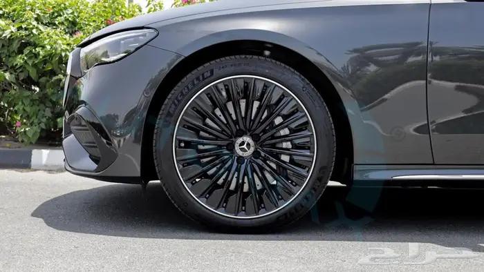 مرسيدس بنز E300 خليجي 2025 اصفار مع ضمان الوكيل 43